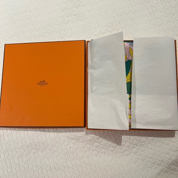 2017 by Pierre Marie Silk scarf Hermes ‘ Tresors D’Un Artiste’ ;multicolor - Picture 12 of 15